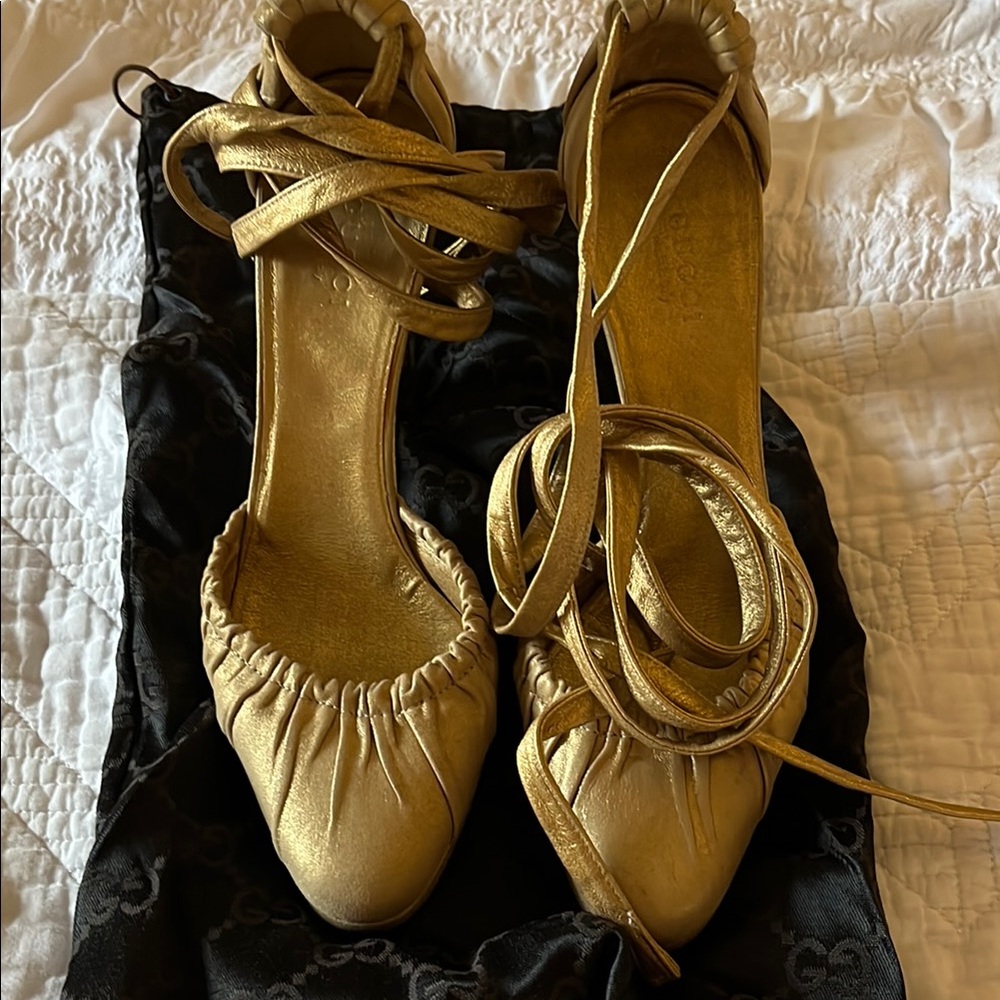 Gucci Tom Ford Vintage early aughts. Gold heels.